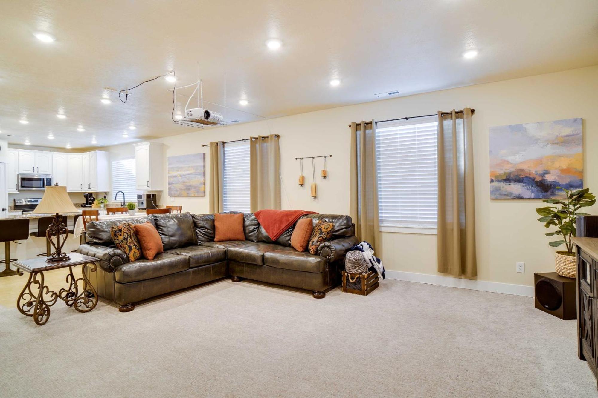 Contemporary Home With Grill Near Utah Lake! Saratoga Springs Exterior foto